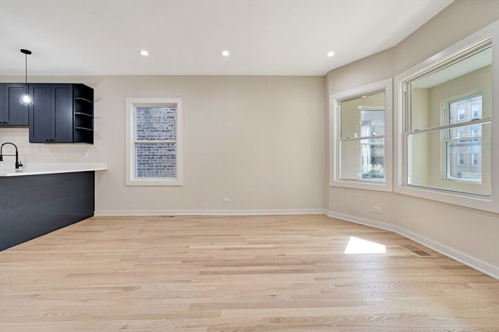 Property Photo: 821 N Lockwood Avenue IL 60651