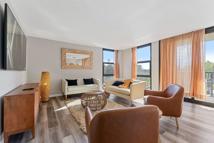 Property Photo: 2941 S Michigan Avenue 407 IL 60616