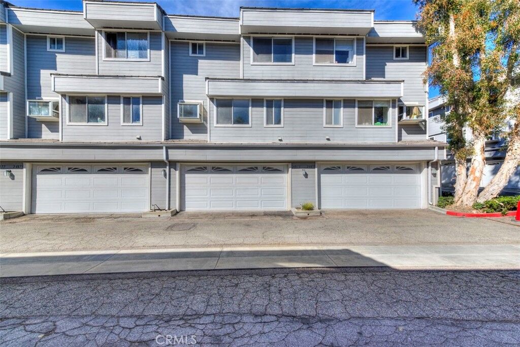 Property Photo: 24873 Nueva Vista Drive CA 92677