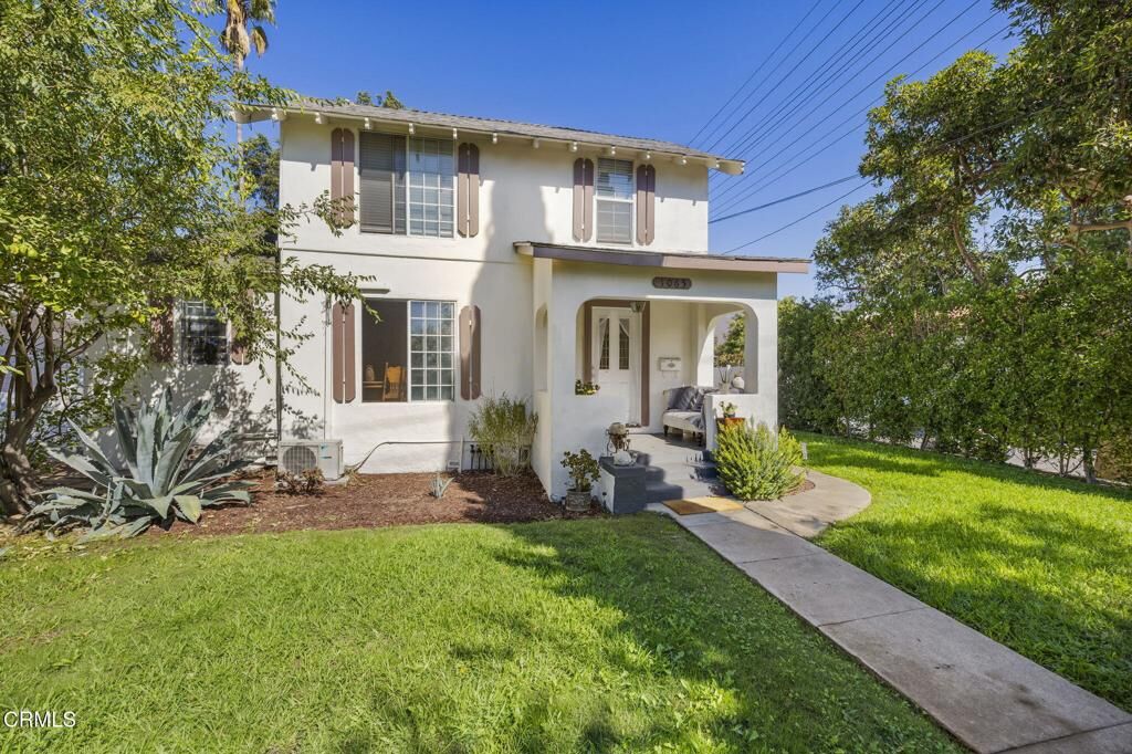 Property Photo: 1065 E Mountain Street CA 91104