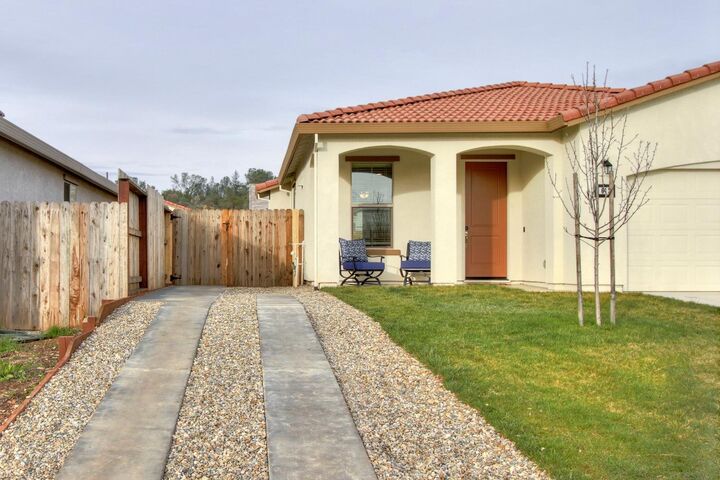 Property Photo:  613 Morning Glory Circle  CA 95640 