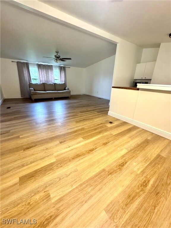 Property Photo: 200 Sugarloaf Lane FL 34114