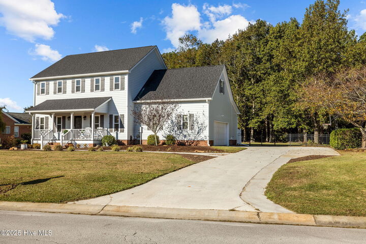 Property Photo:  1801 Clubhouse Drive  NC 28557 