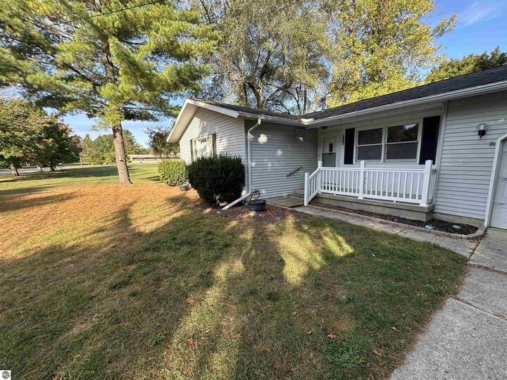 Property Photo: 319 Forest Avenue MI 48617