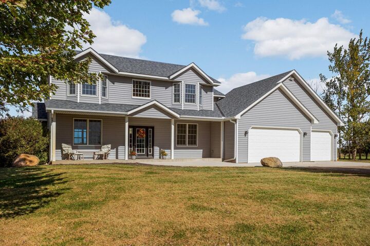 Property Photo:  1376 Langford Trail  MN 56071 