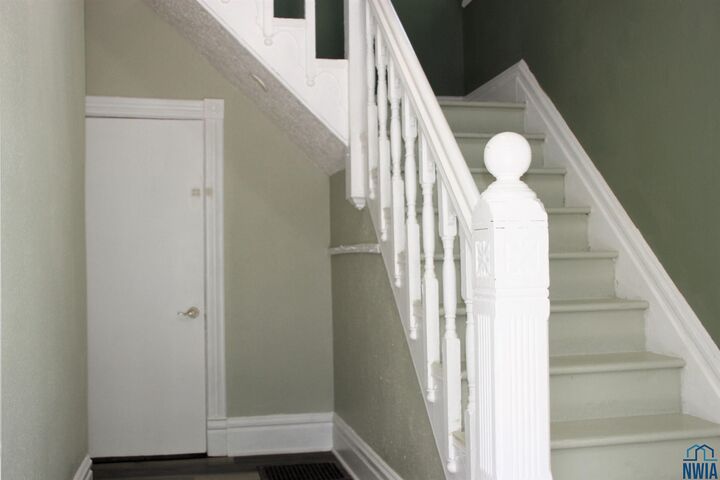 Property Photo:  1913 George  IA 51103 