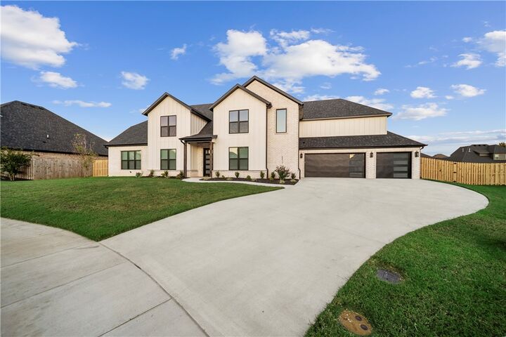 Property Photo:  6417 S 59th Street  AR 72758 