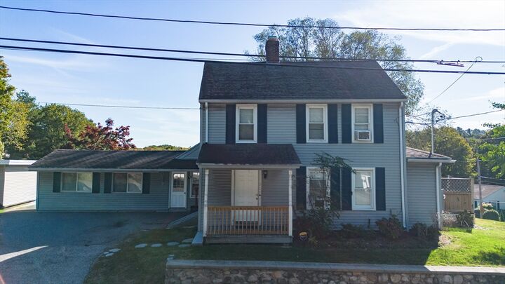 Property Photo: 217 Grafton St 2 MA 01545