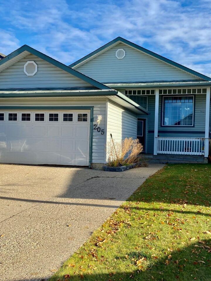 205 Smallwood Street  Fort McMurray AB T9K 2J7 photo
