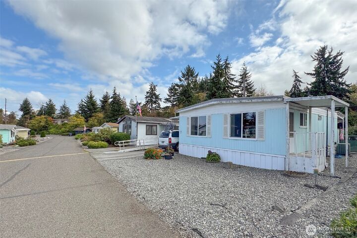 Property Photo:  921 S Third Avenue 07  WA 98382 