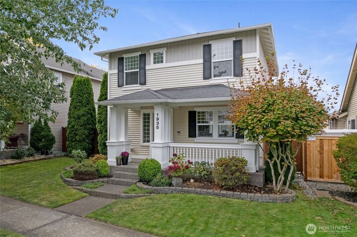 Property Photo: 1935 Jensen Ave WA 98327