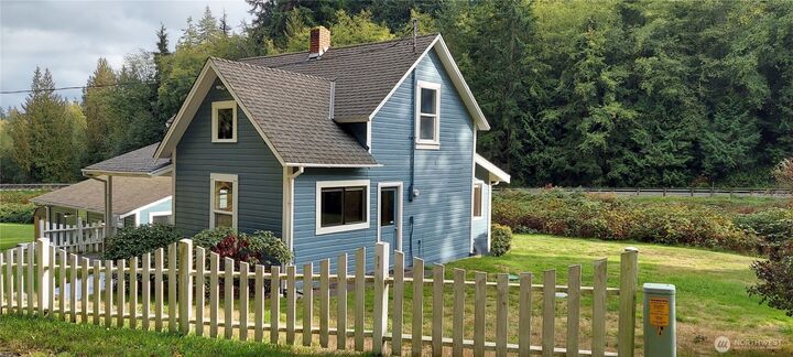 Property Photo: 9546 SR 525 WA 98236