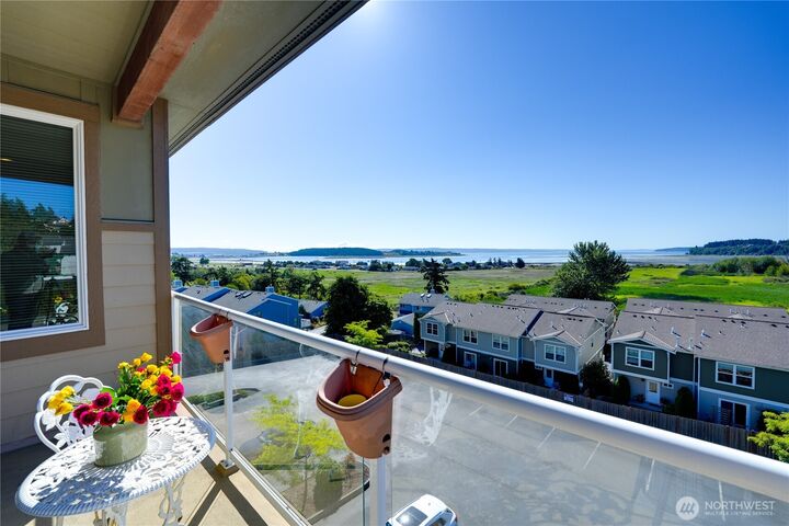 1850 SW Scenic Heights Street B304  Oak Harbor WA 98277 photo