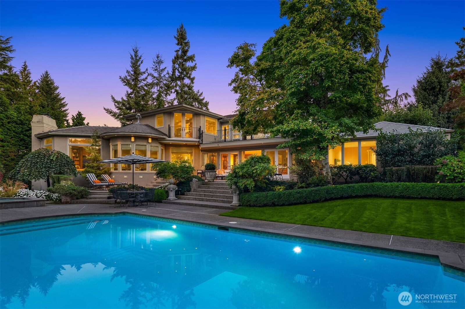 Property Photo: 8622 NE 10th Street WA 98039