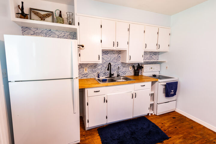 Property Photo:  810 Texas Court  FL 34950 