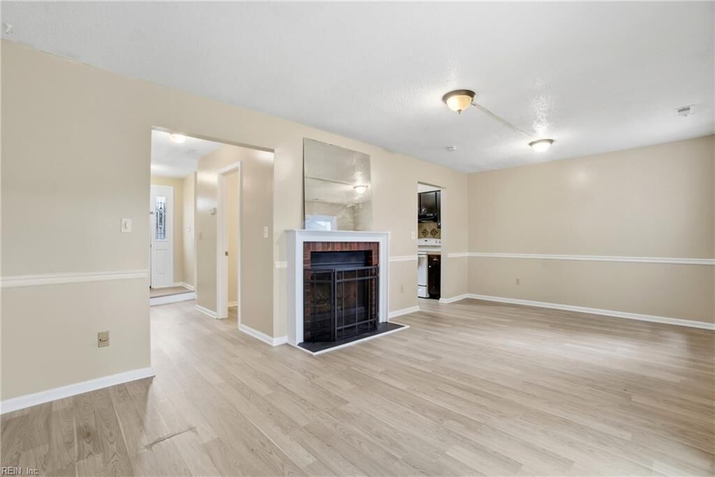Property Photo:  3927 Kiwanis Loop  VA 23456