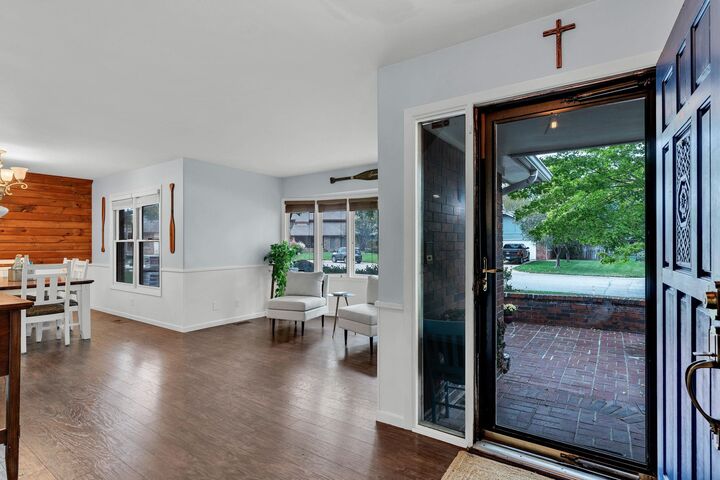 Property Photo: 10238 W Alamo Ct KS 67212