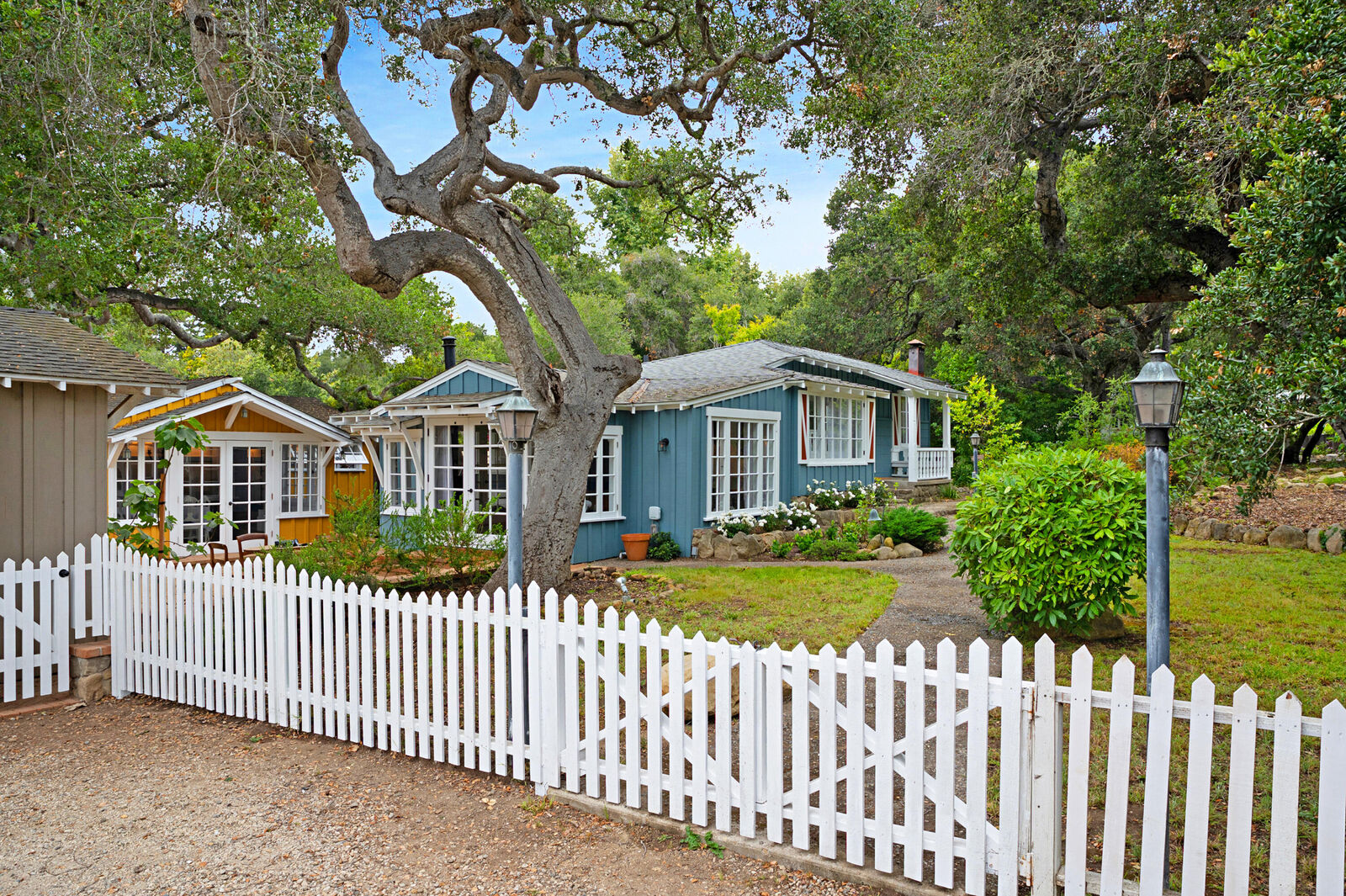 Property Photo: 540 Periwinkle Lane CA 93108