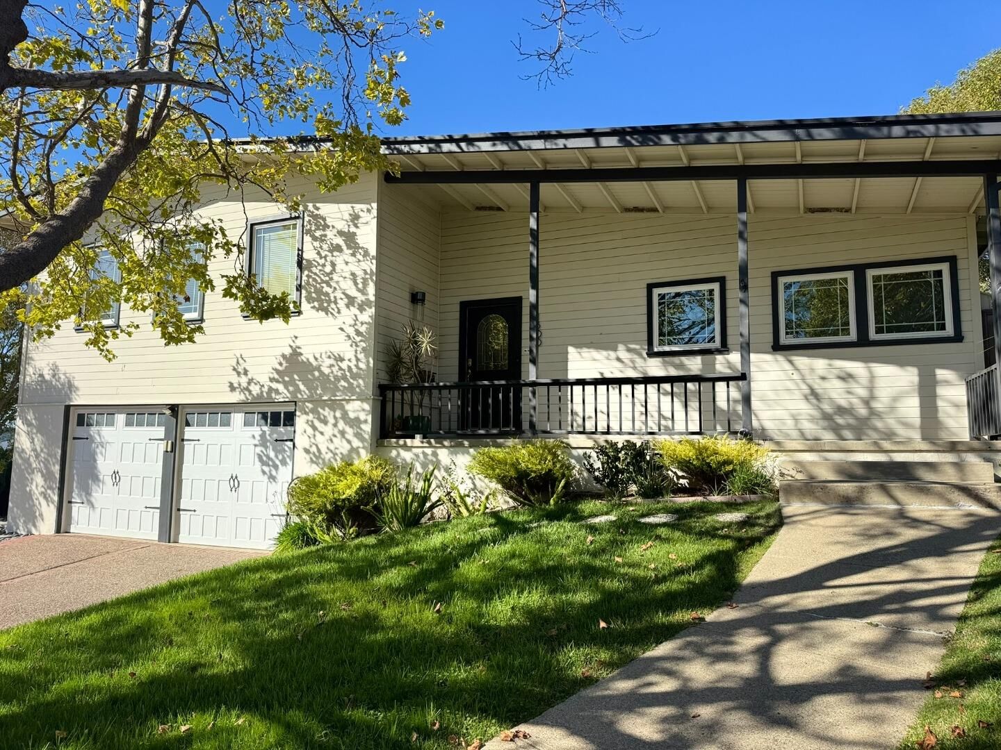 Property Photo:  1500 Solana Drive Main House  CA 94002 