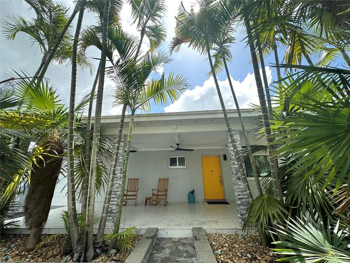 Property Photo:  30301 SW 171st Ave  FL 33030