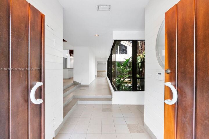 Property Photo: 7605 SW 160th Ter FL 33157