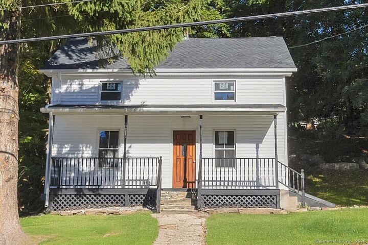 137 High Street  Vernon CT 06066 photo