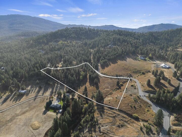 6611 S Saddle Ridge Ln  Greenacres WA 99016 photo