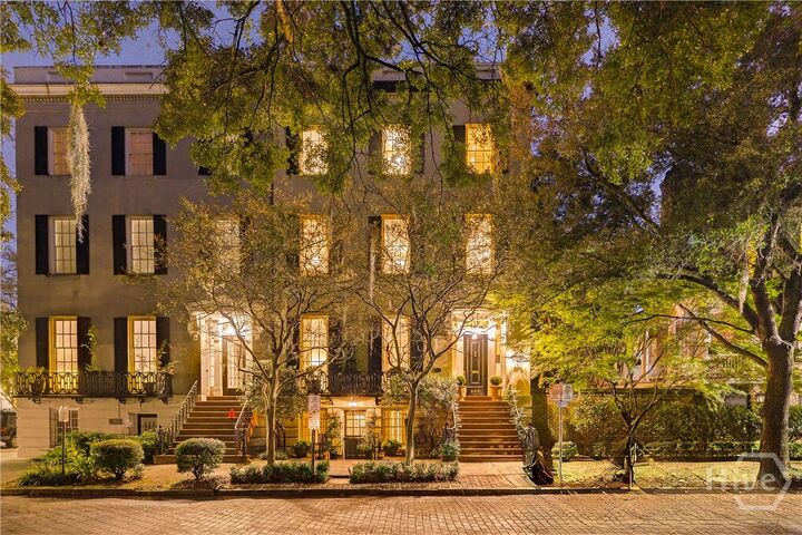 203 W Charlton Street  Savannah GA 31401 photo