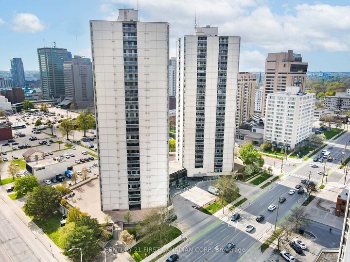 Property Photo: 363 Colborne Street 402 ON N6B 3N3