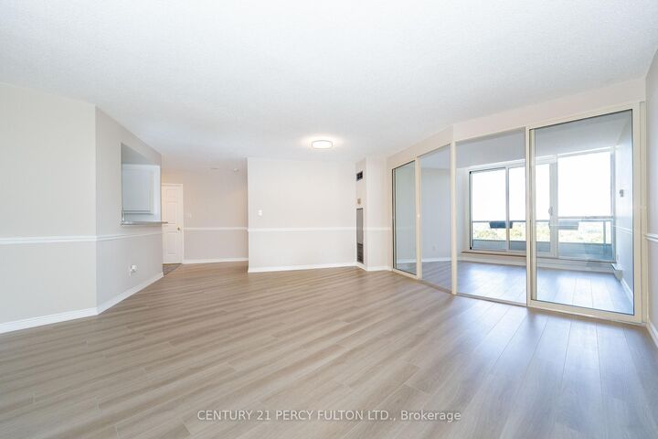 Photo de la propriété:  20 Guildwood Parkway 1416  ON M1E 5B6