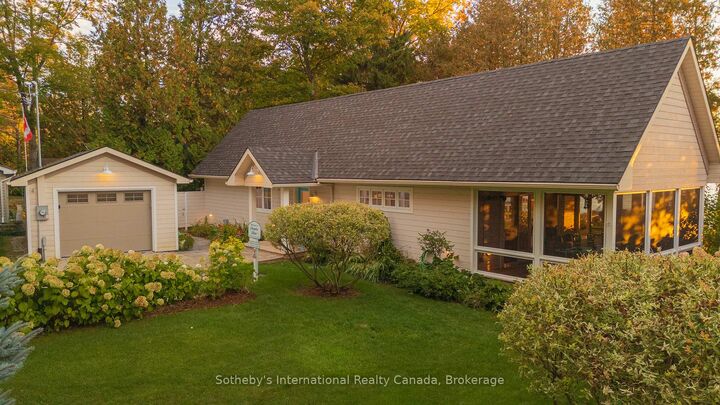 Property Photo: 125 Kiowana Beach Road ON N4L 1W5