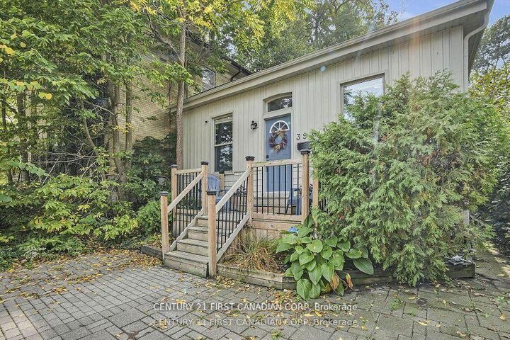 Property Photo: 393 Central Avenue ON N6B 2E3