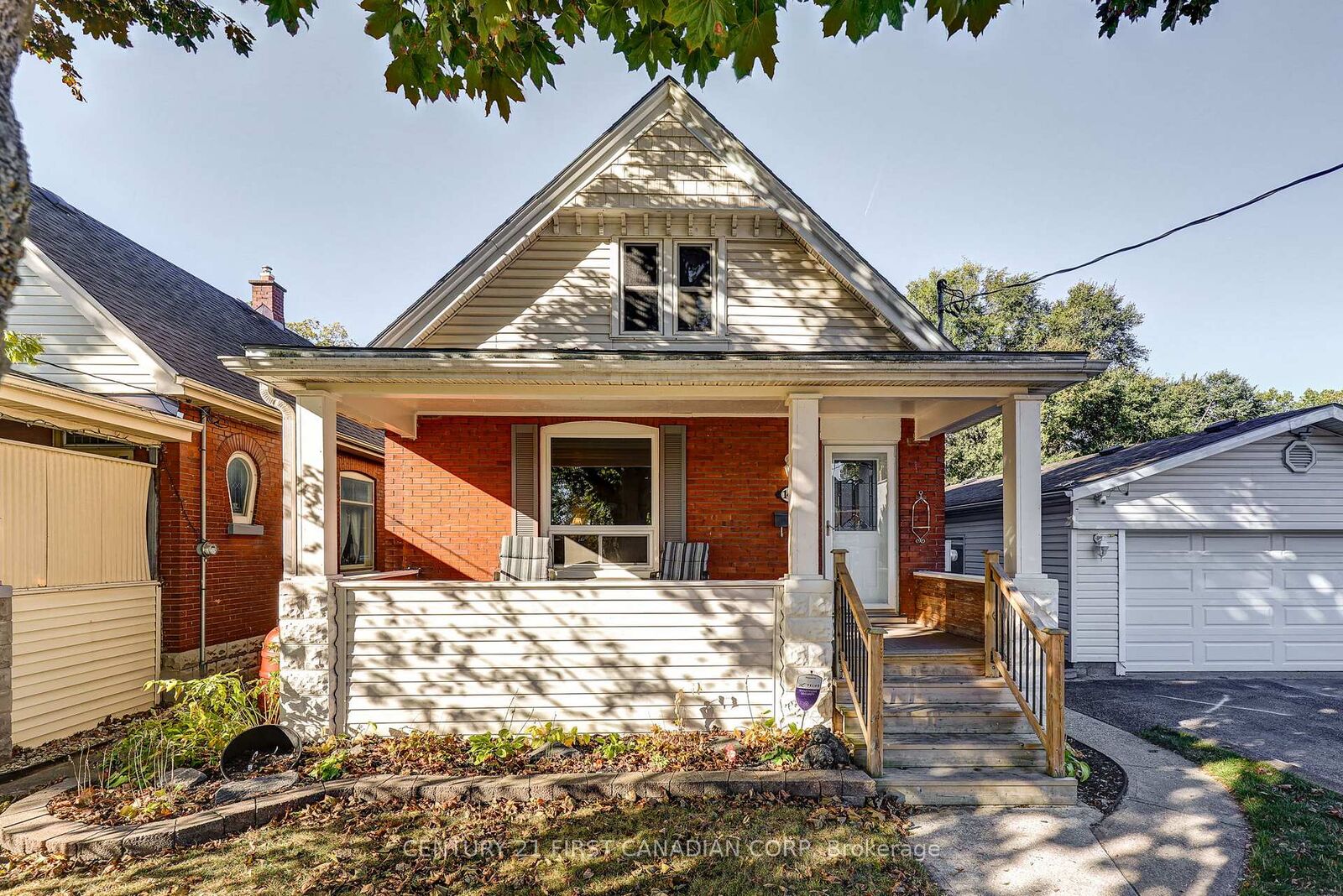 Property Photo: 145 Arundell Street ON N5Z 2K1