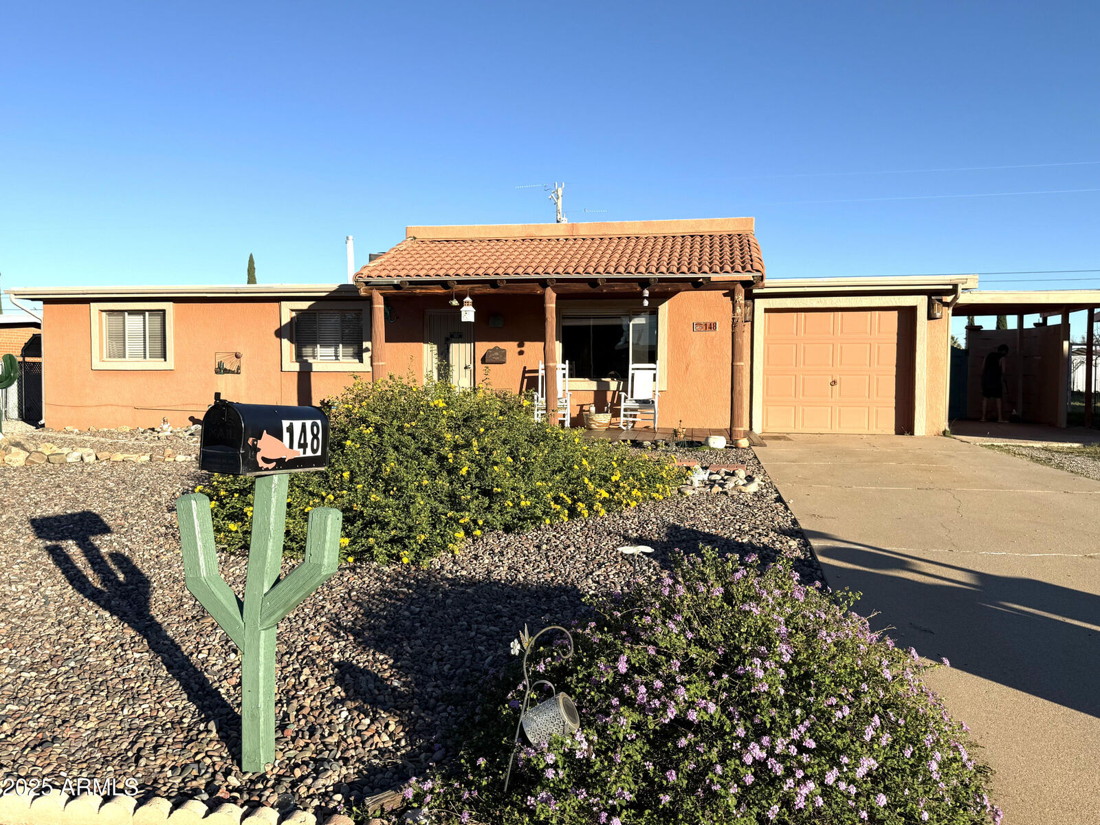 Property Photo:  148 E Kayetan Drive  AZ 85635 