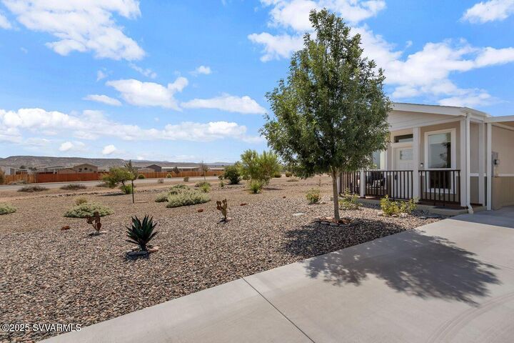 Property Photo:  983 W Thorton Road  AZ 86322 