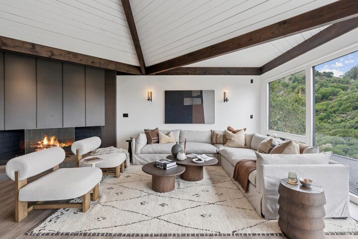 Property Photo: 815 Autumn Lane CA 94941