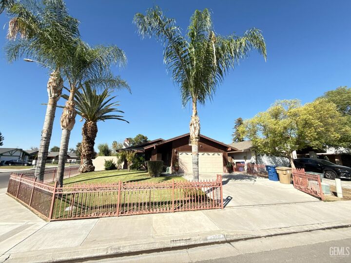 1328 Malerbi Court  Bakersfield CA 93307 photo