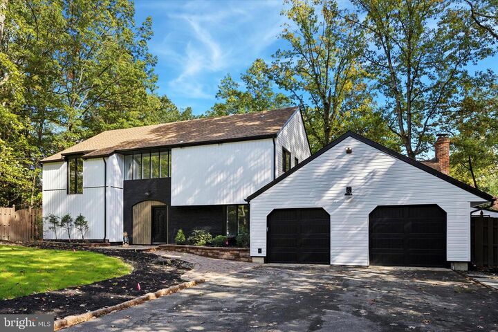 Property Photo:  102 Lane Of Trees  NJ 08003