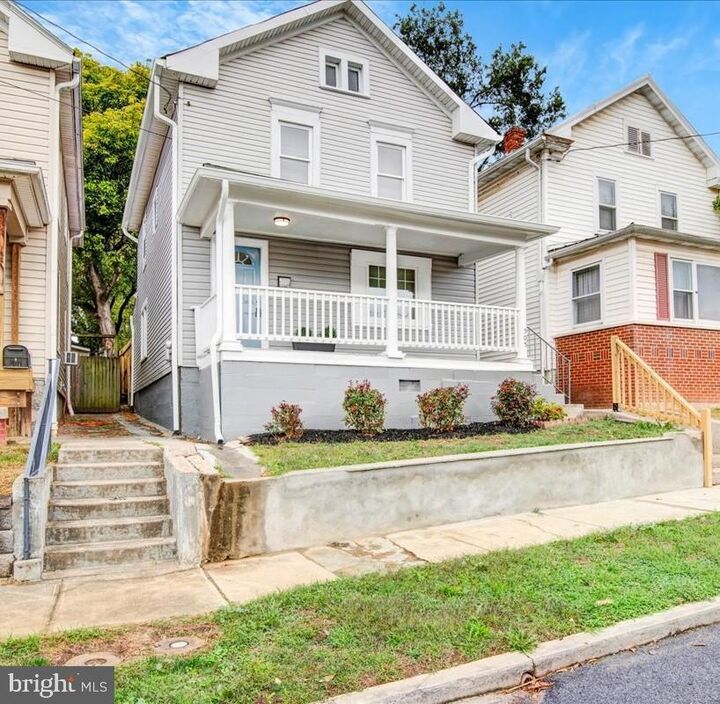 Property Photo: 505 S Kentucky Avenue WV 25401