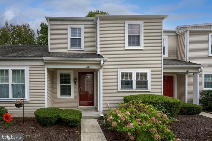 Property Photo: 1105 Cambridge Court PA 17078