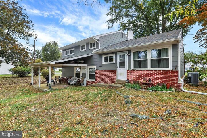 Property Photo: 404 Alden Avenue PA 19067