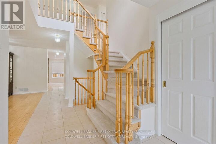 Property Photo:  107 Columbia Avenue  ON K1V 1Z3 