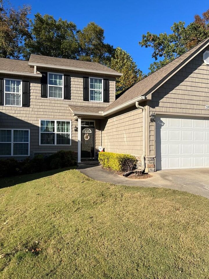 Property Photo:  540 Hamilton Way  GA 30705