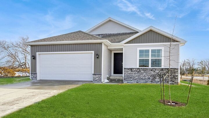3426 Craven Drive  Coralville IA 52241 photo