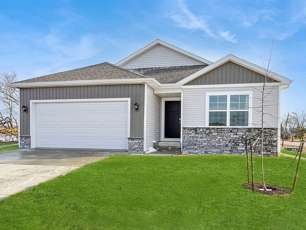 Property Photo:  3426 Craven Drive  IA 52241 