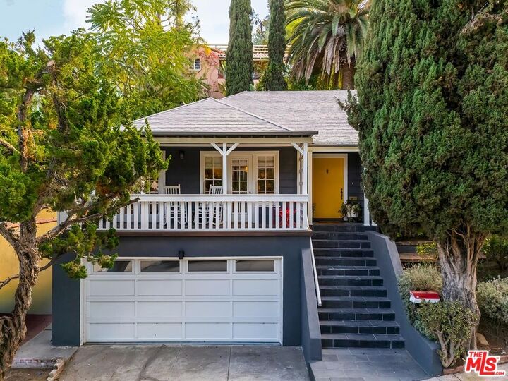 5912 Canyon Cv  Los Angeles CA 90068 photo