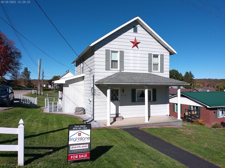 Property Photo:  331 W Ridge Ave  PA 15840