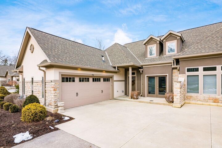 714 Fairway Boulevard  Columbus OH 43213 photo