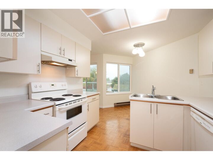 Photo de la propriété:  7600 Francis Road 203  BC V6Y 1A2