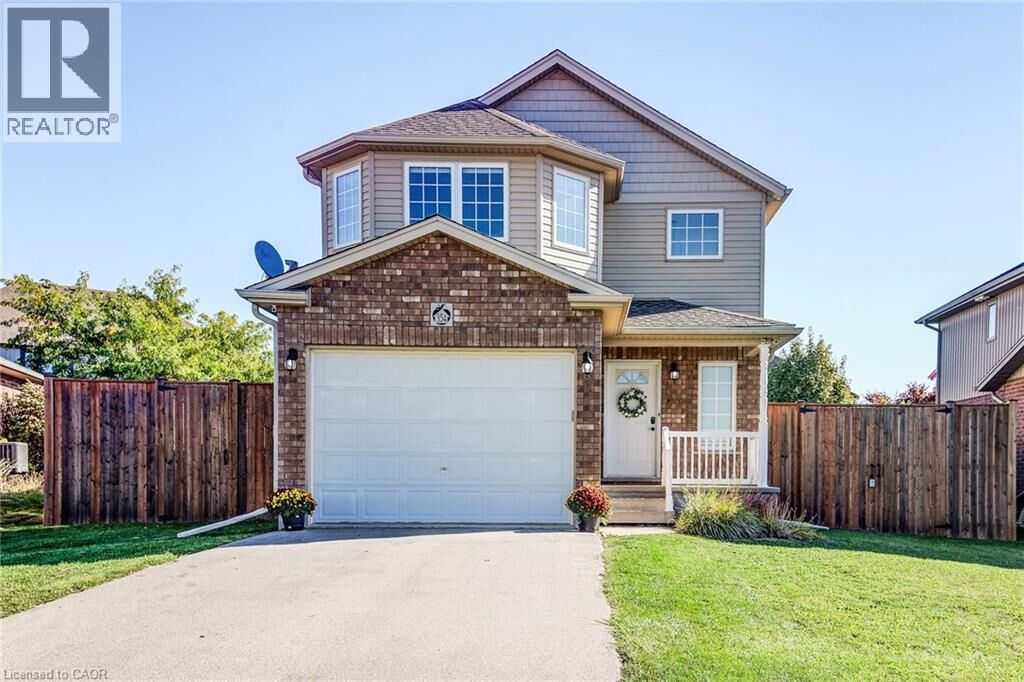 Photo de la propriété: 354 Fennel Street ON N0J 1S0